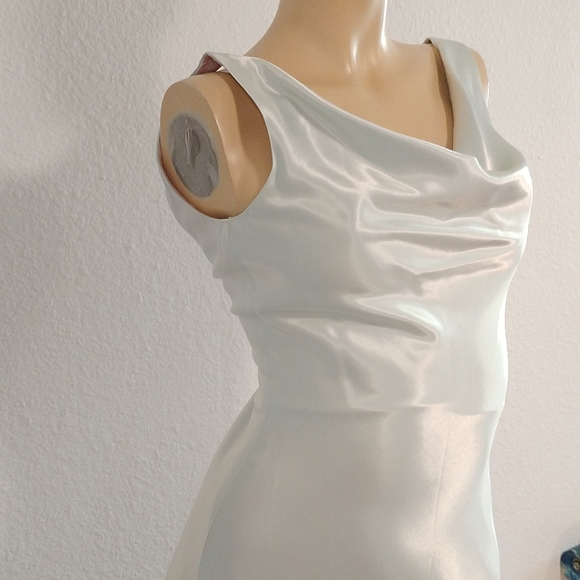 1997 PROM DRESS - Picture 3 of 11